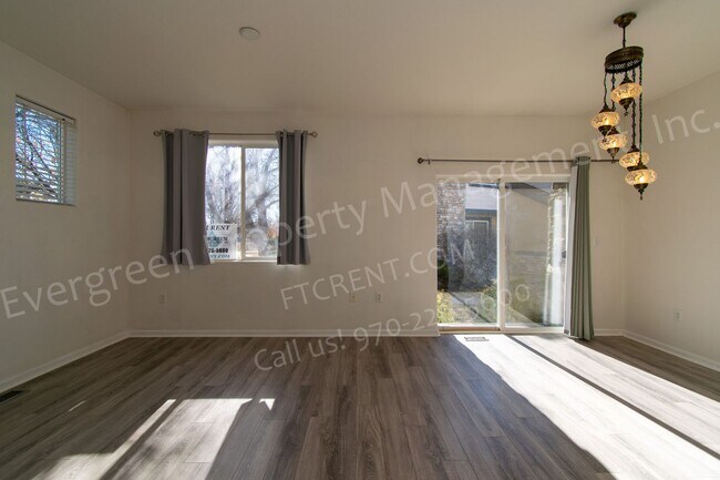 Building Photo - Townhome, centrally located in Fort Collins.