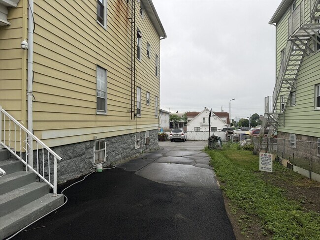 Foto del edificio - 220 Osborn St