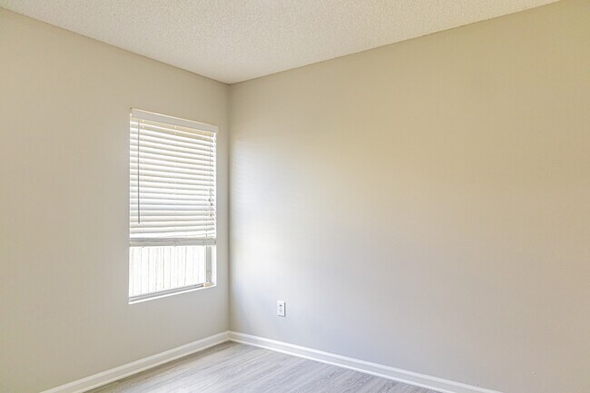 Building Photo - 8716 Springtree Road