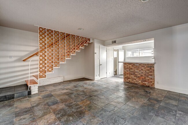 Foto del edificio - 4321 Hazard St