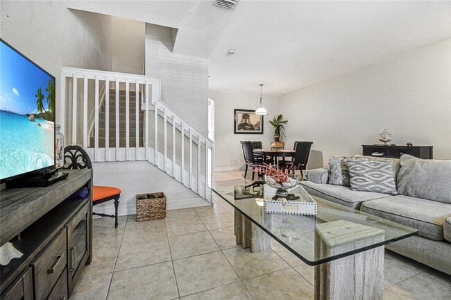 Foto del edificio - 1061 NW 18th Ave