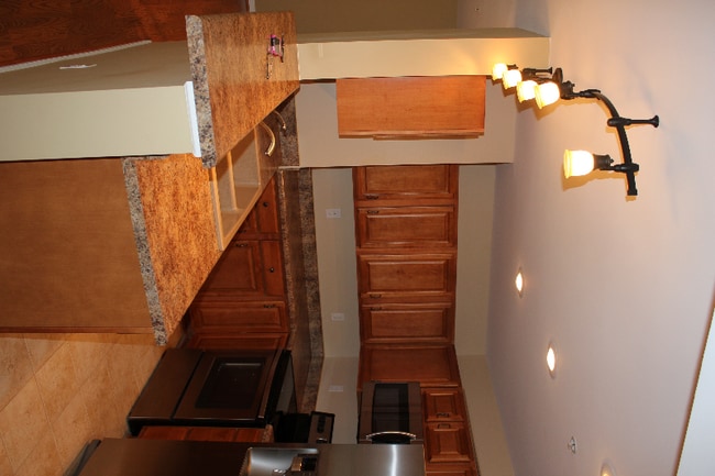 Building Photo - 3713 1B-371B Morris Farm Dr