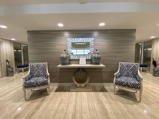 Foto del edificio - 2773 S Ocean Blvd