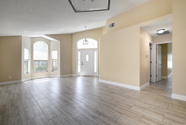 Foto del edificio - 12803 Maribou Cir