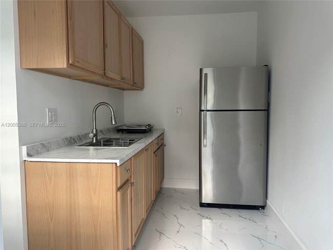 Foto del edificio - 1765 SW 21st St