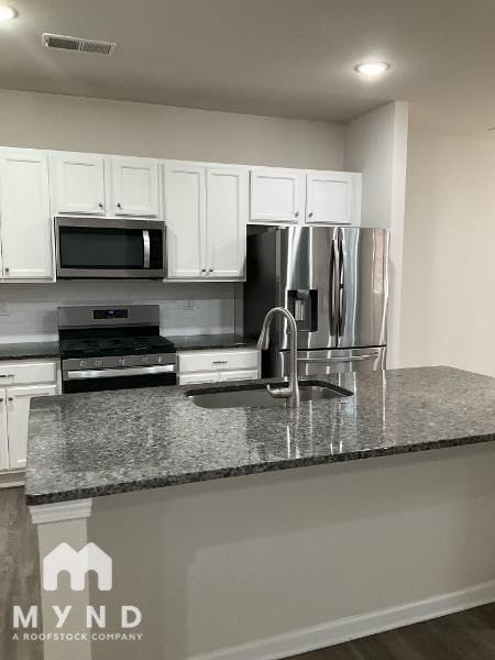 Foto del edificio - 5049 Markfield Ln