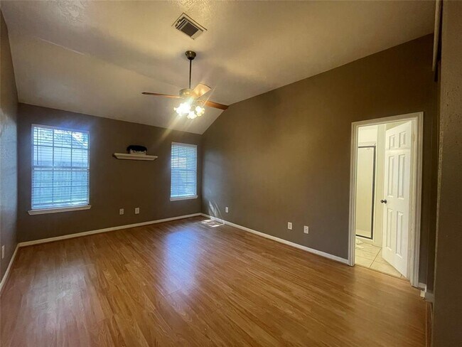 Building Photo - 16511 Tranquil Dr