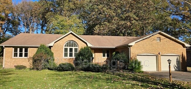 Building Photo - 1029 Dulcie Ave