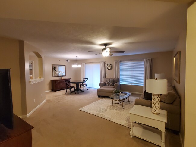 Building Photo - 7226 English Dr
