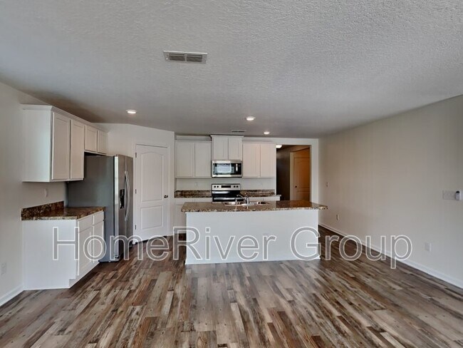 Foto del edificio - 222 Cody St