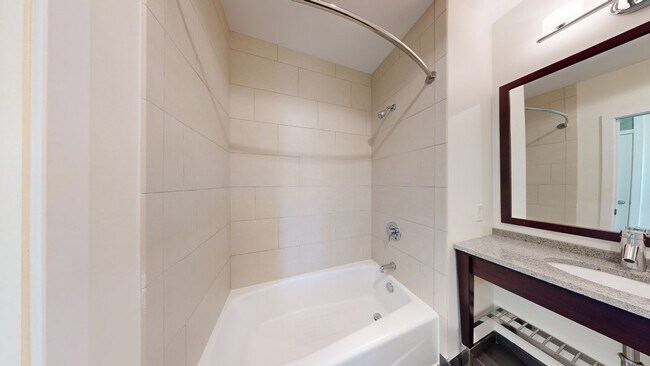 Interior Photo - Capitol View on 14th