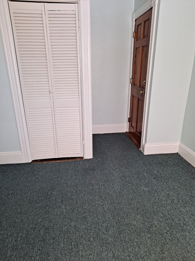 Building Photo - 1559 Mendon Rd