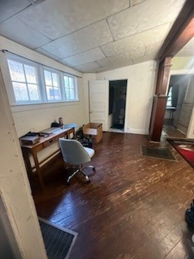 Foto del edificio - 422 N 3rd St