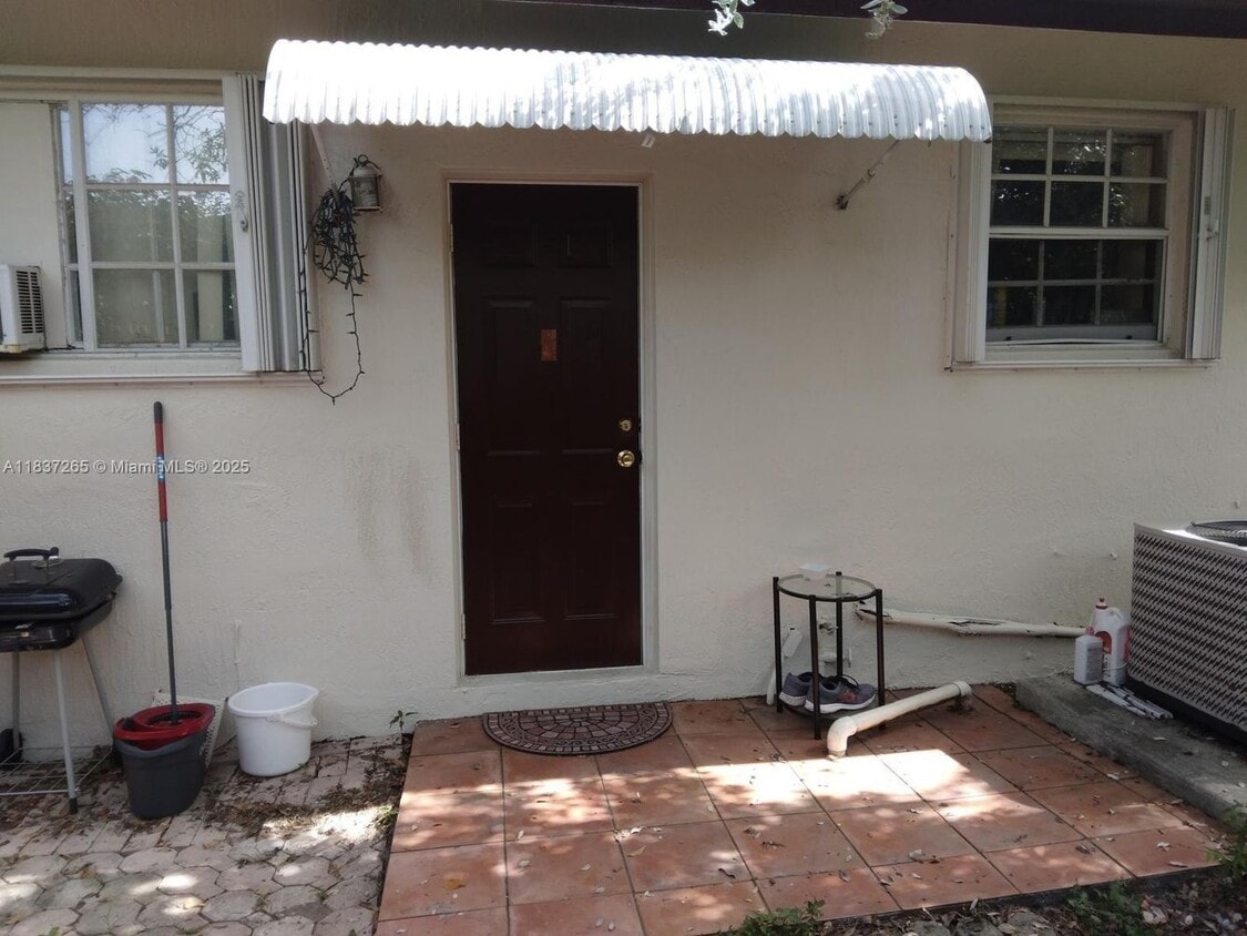 Foto principal - 10916 SW 37th Terrace