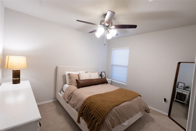 Building Photo - 26115 Lanivet Crk Ln