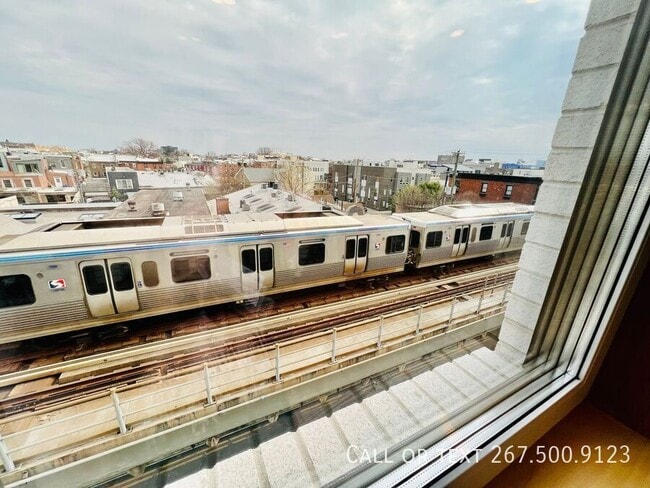 Photo - 1308 N Front St Apartment