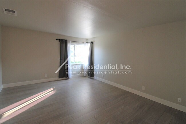 Building Photo - 3 br, 2 bath House - 6722 Burdett Wy