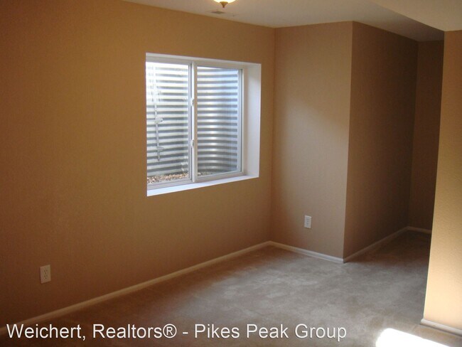 Building Photo - 6387 La Plata Peak Dr