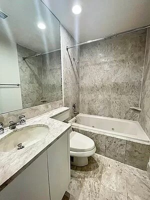 Foto del edificio - 100 United Nations Plaza