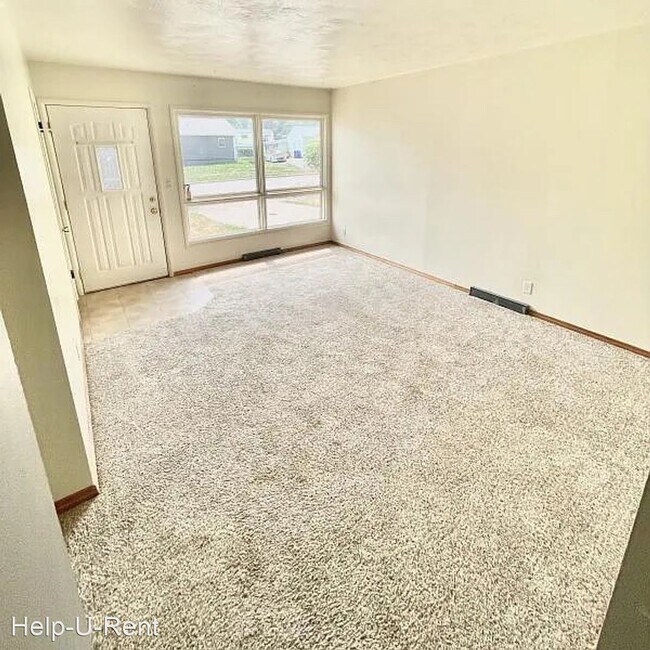 Foto del edificio - 3 br, 1 bath House - 1020 E Tallent St