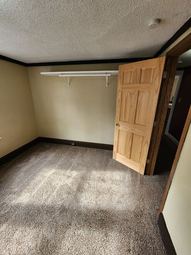 Foto del edificio - 1127 E 5th St