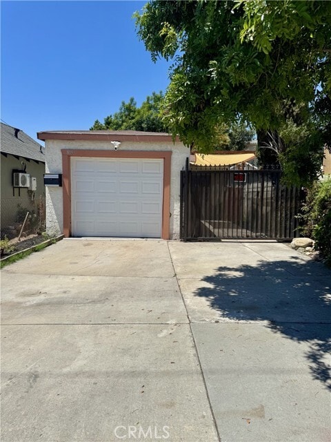 Primary Photo - 819 N Pasadena Ave