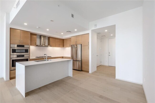 Foto del edificio - 301 West Ave