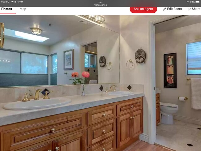 Foto del edificio - 8725 Quail Canyon Rd