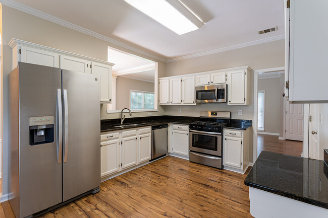 Building Photo - 10175 Barston Ct