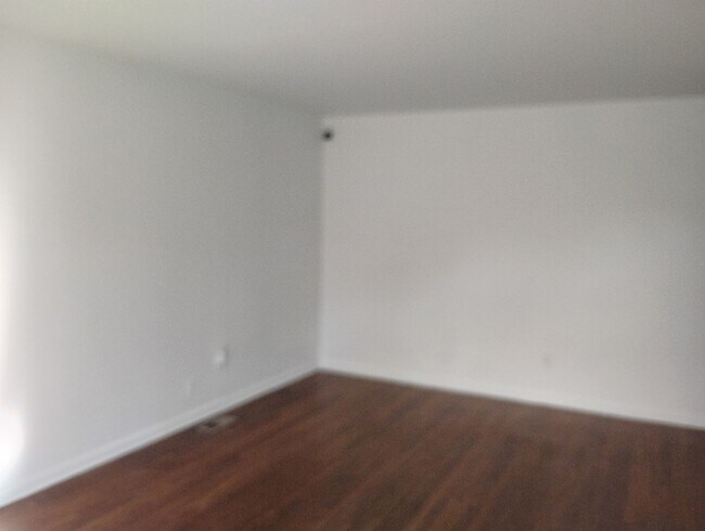 Building Photo - NORTHAMPTON 6 STAGE 2 L3. BI