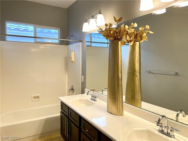 Building Photo - 8406 Mondavi Hill Ct