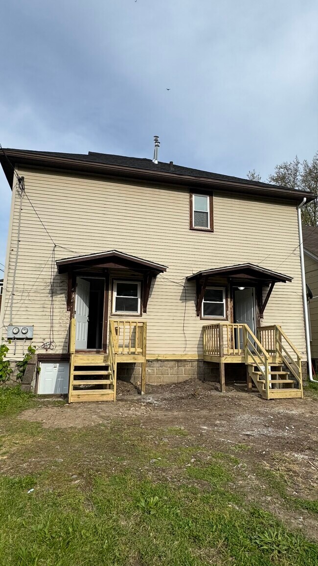 Building Photo - 3321 West St