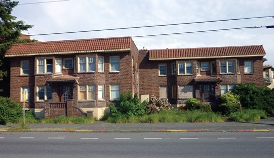 Primary Photo - Shoremont Apartments