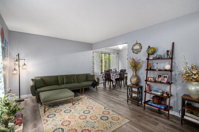 Building Photo - 2 br, 1.5 bath Condo - 4804 Foxfire Trl