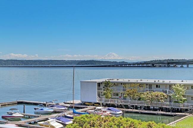 Amazing Views Daily! - 334 Lakeside Ave S