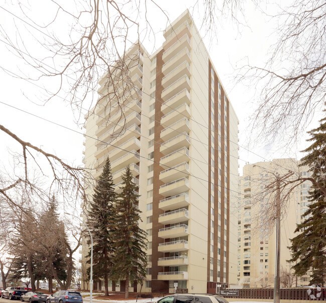Photo du bâtiment - The Mayflower Apartments