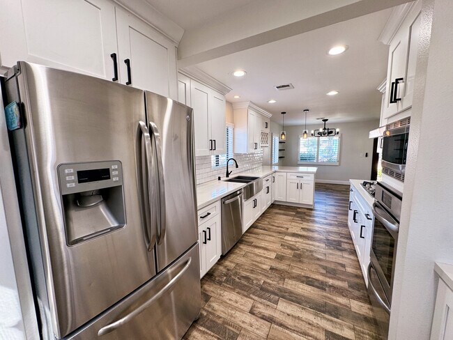 Foto del edificio - 3514 W 115th St