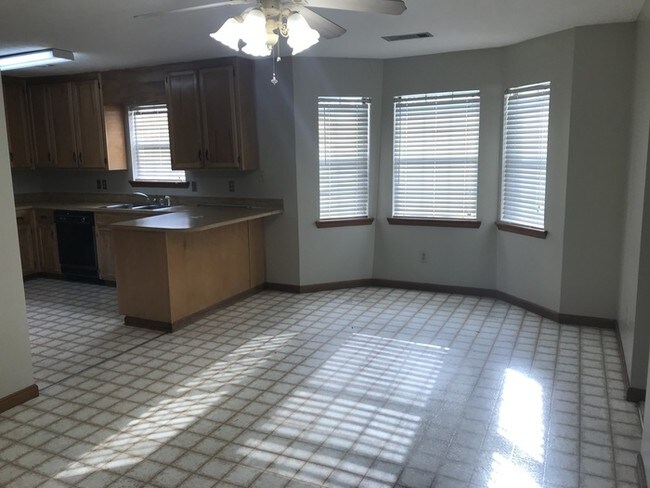 Building Photo - Nice 3/2 in Wetumpka, just off Holtville Rd