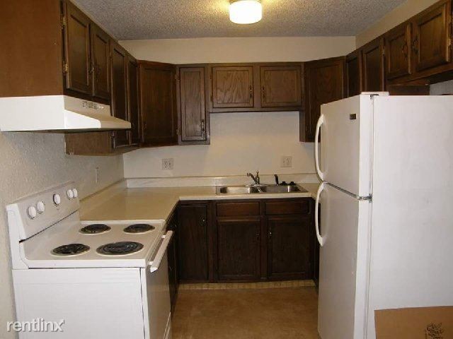Primary Photo - 2709 N Washington St