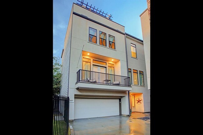 Building Photo - 2913 Leeland St