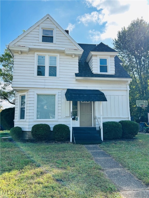 Building Photo - 481 Longmere Dr