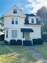Building Photo - 481 Longmere Dr