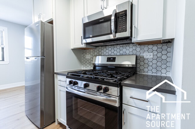 Building Photo - 503 W Aldine Ave