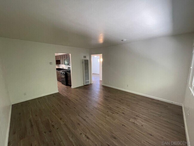 Foto del edificio - 2254.5 Garnet Ave