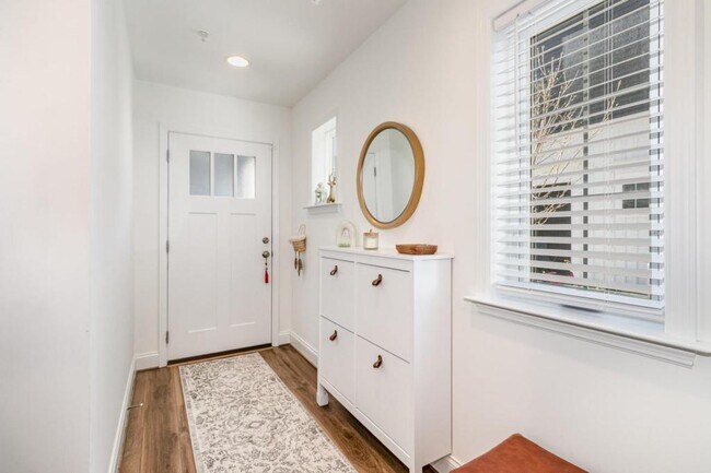 Foto del edificio - 3112 Detweiler Ln