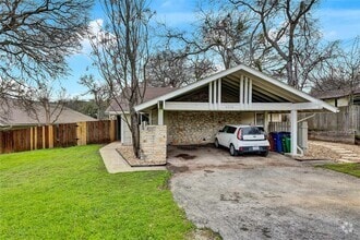 Building Photo - 3514 Southridge Dr
