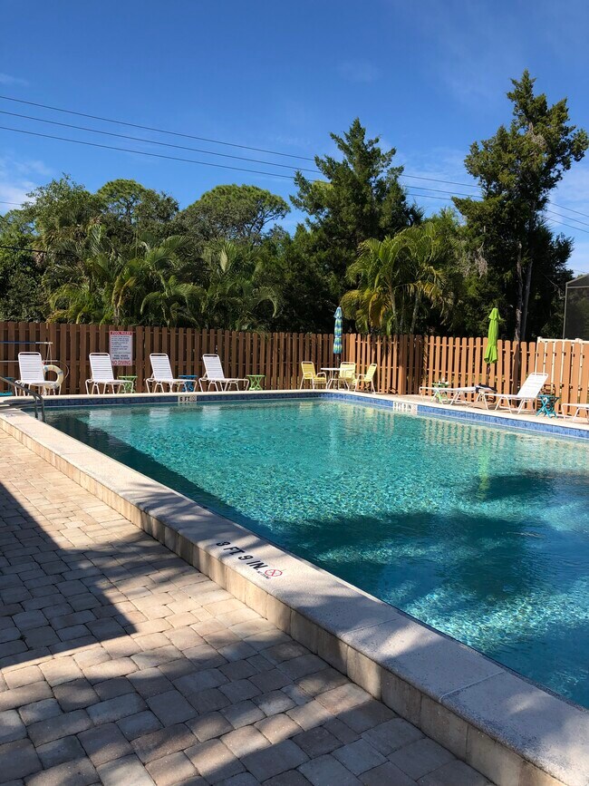 Piscina comunitaria - 8385 S Haven Ln
