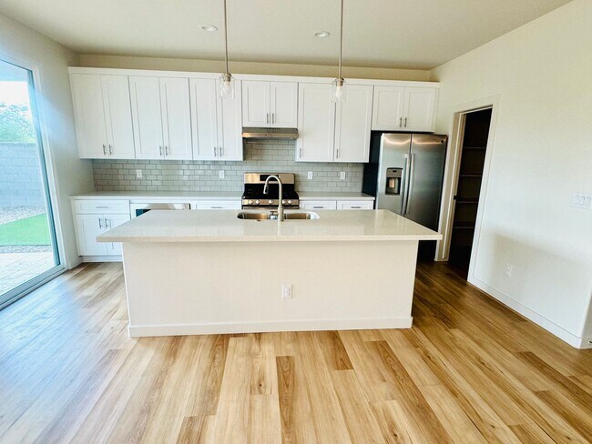 Foto del edificio - 6537 N 15th Dr