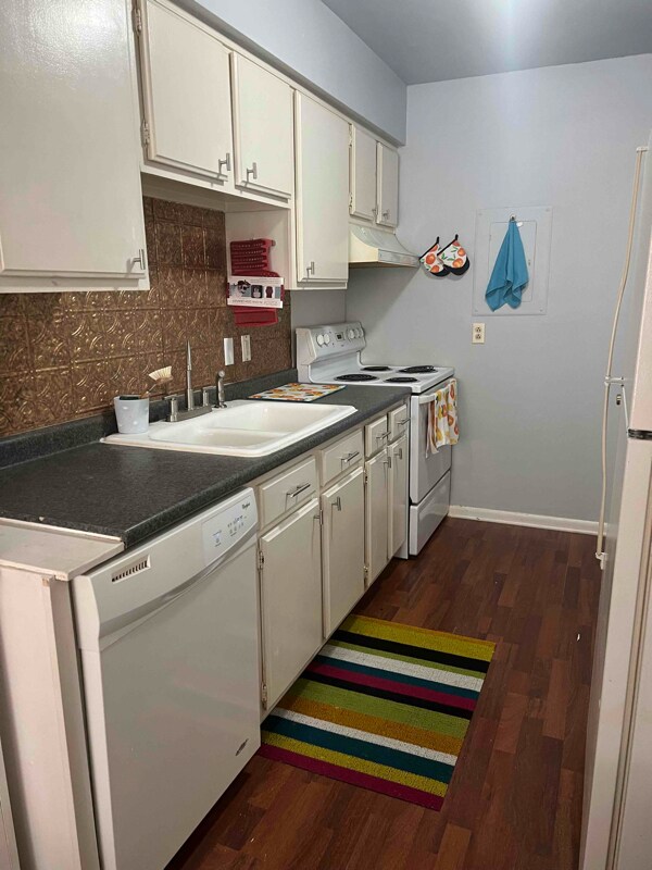 Building Photo - 250 Donna Dr