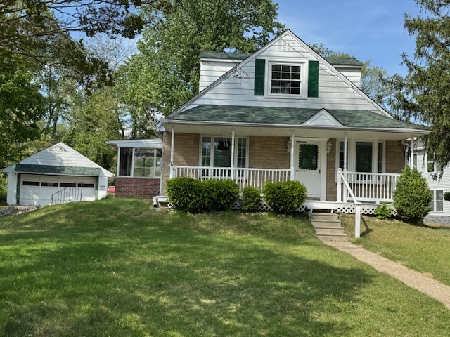 Building Photo - 337 Duff Ave